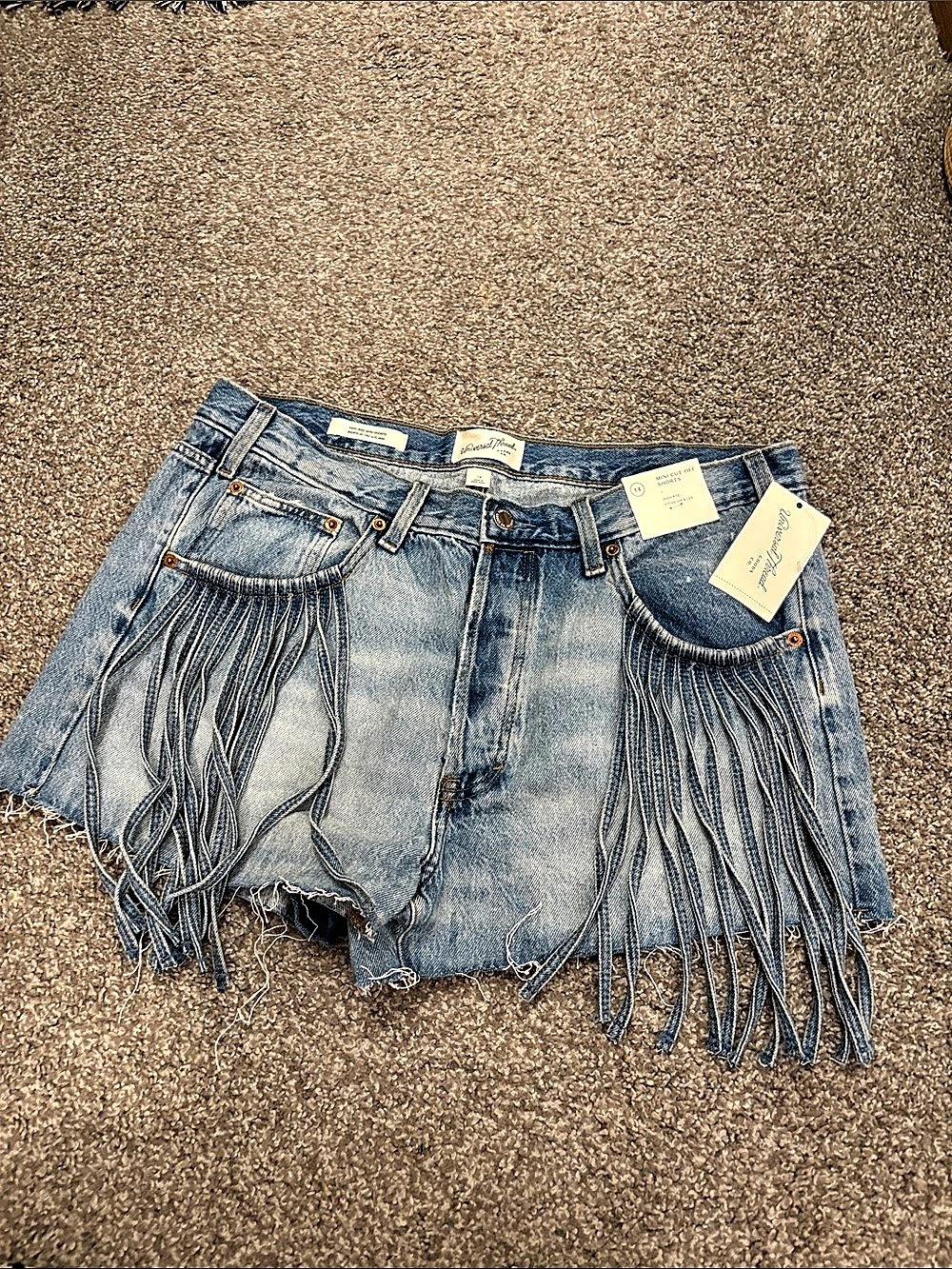 High Rise Mini Cut-Off Fringe shorts